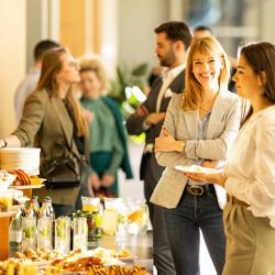 Etiqueta corporativa em eventos